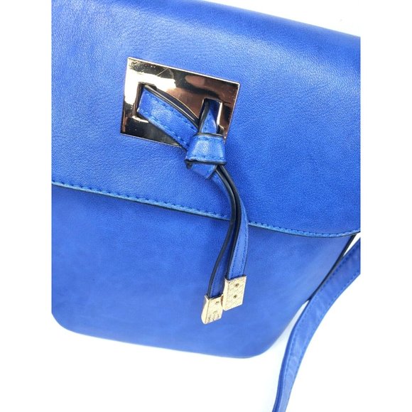 Blue Women Designer Adjustable Strap Purse - Picture 10 of 12
